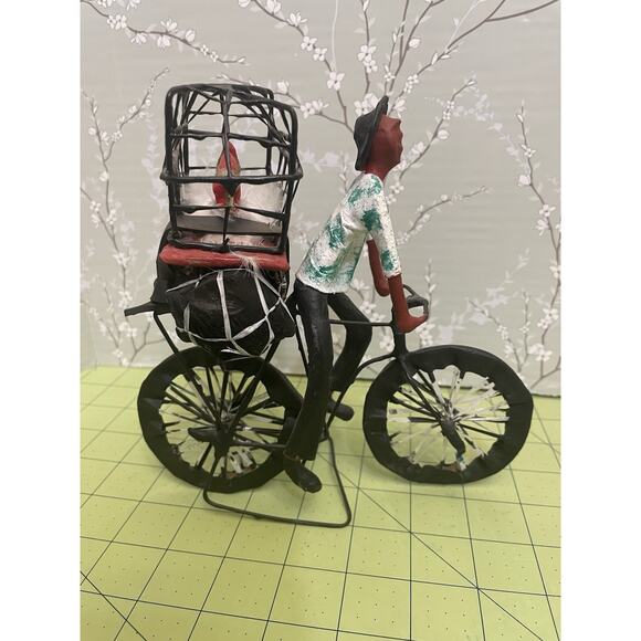 Folkart Wire Bicycle Man W/ Chickens Cage Latin America Folk Art Paper Machete - Picture 5 of 9